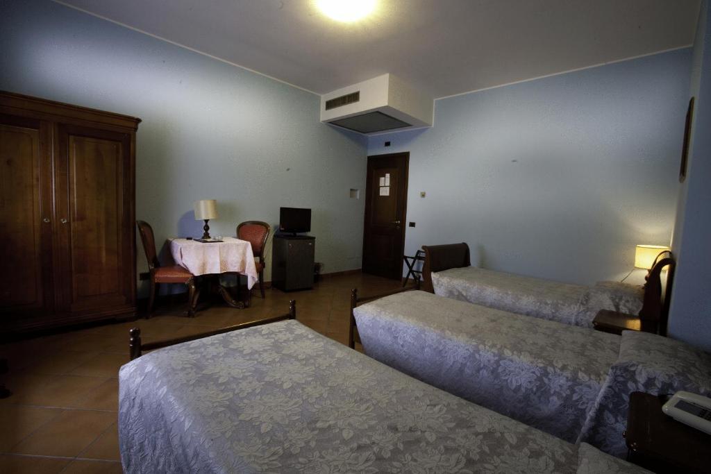 Hotel Nastro Azzurro Monguzzo Room photo